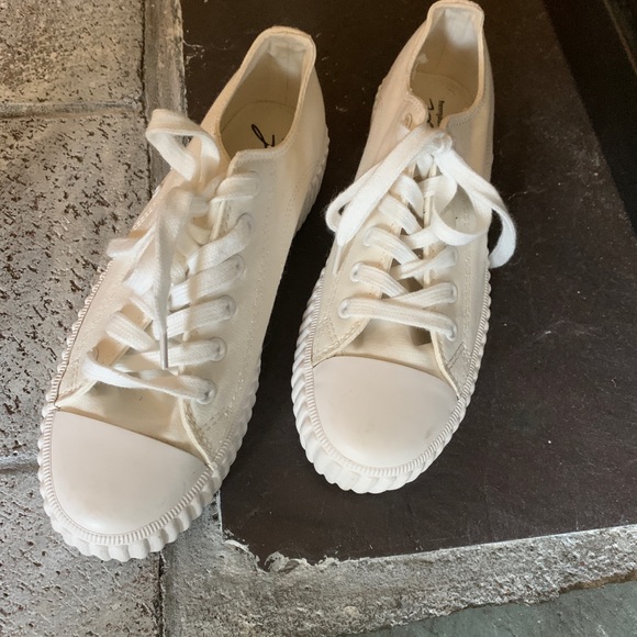 Coolway Shoes Coolway White Sneakers Size 7 Poshmark